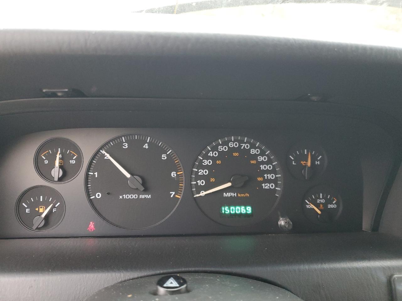2004 JEEP Grand Cherokee
