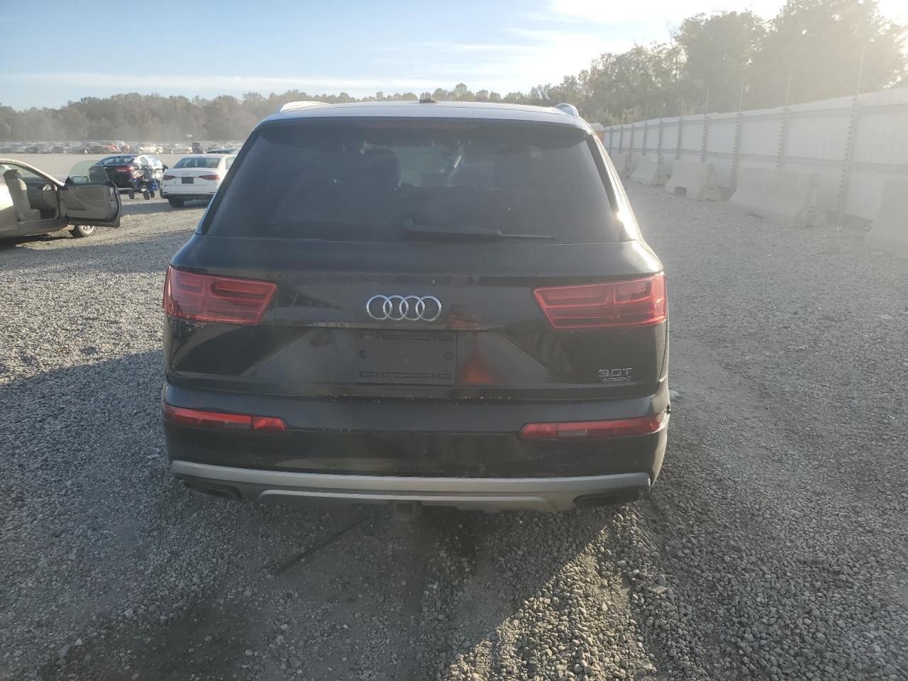 2017 AUDI Q7