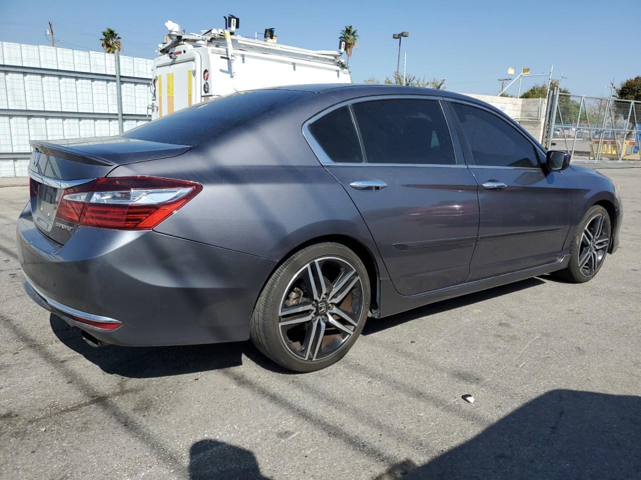 2017 HONDA ACCORD