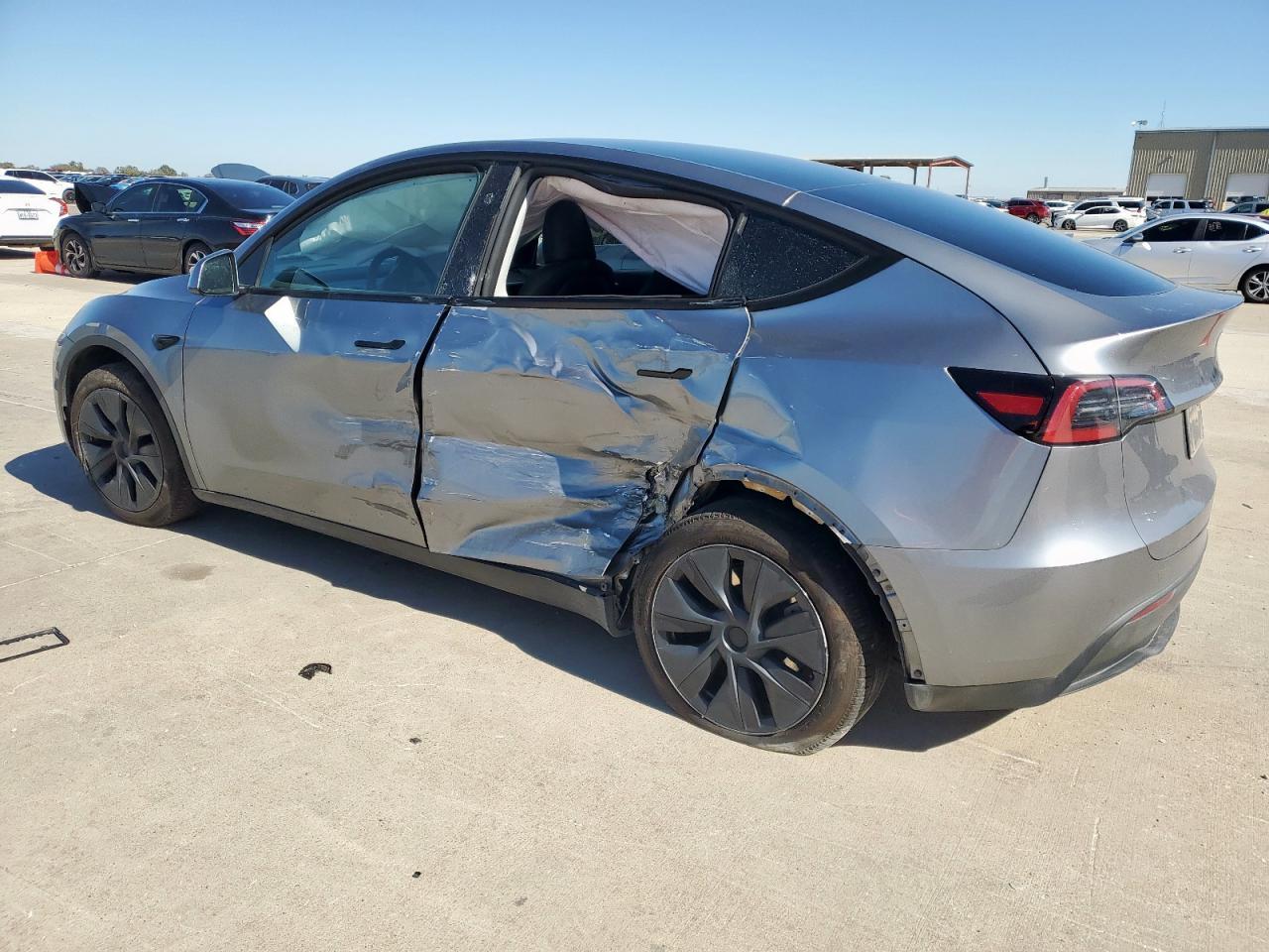 2024 TESLA MODEL Y