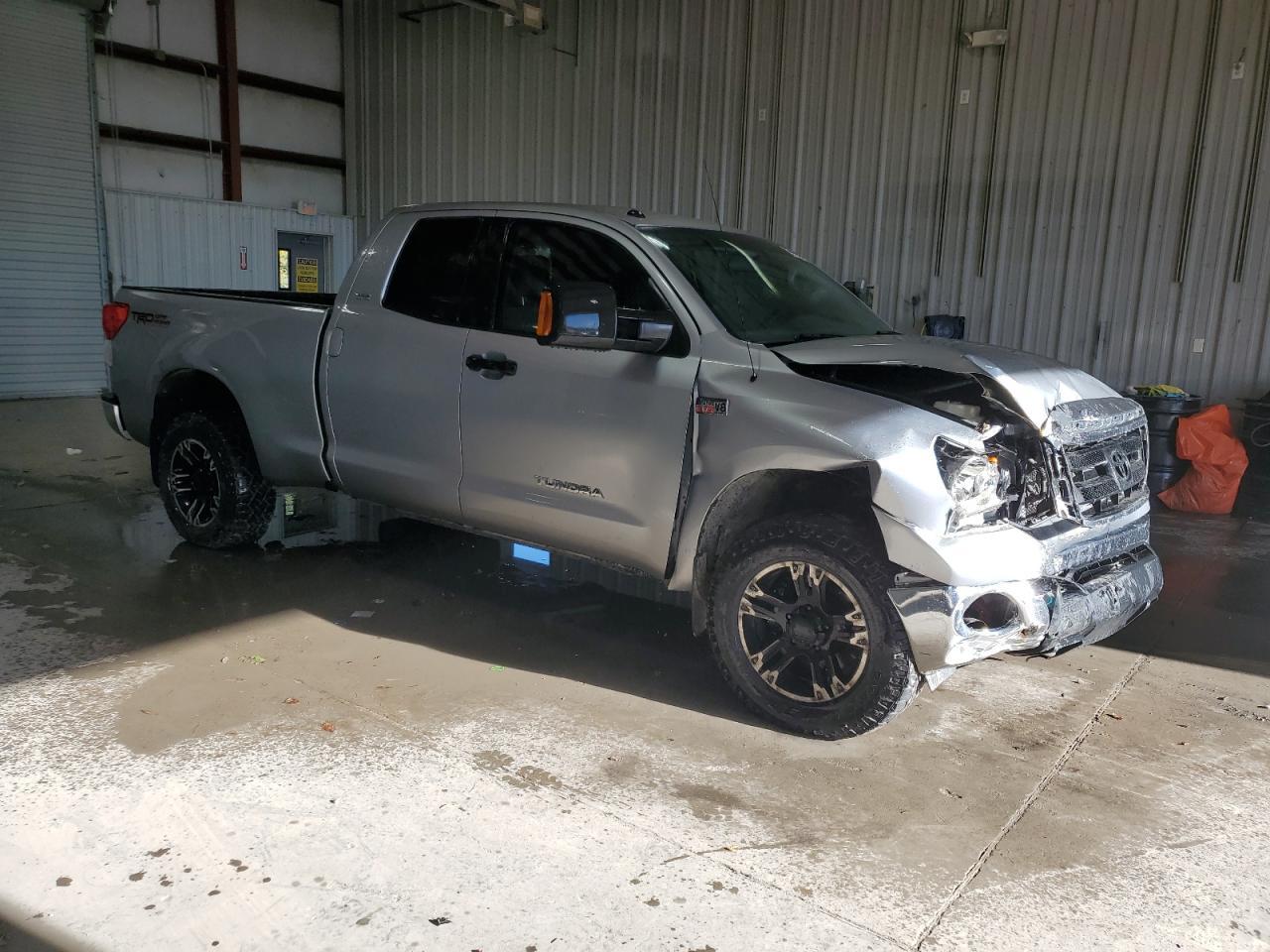 2010 TOYOTA TUNDRA