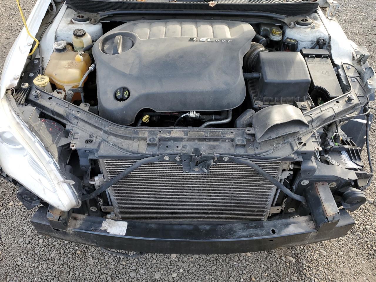 2013 CHRYSLER 200