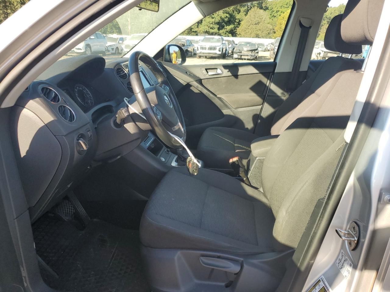2017 VOLKSWAGEN TIGUAN