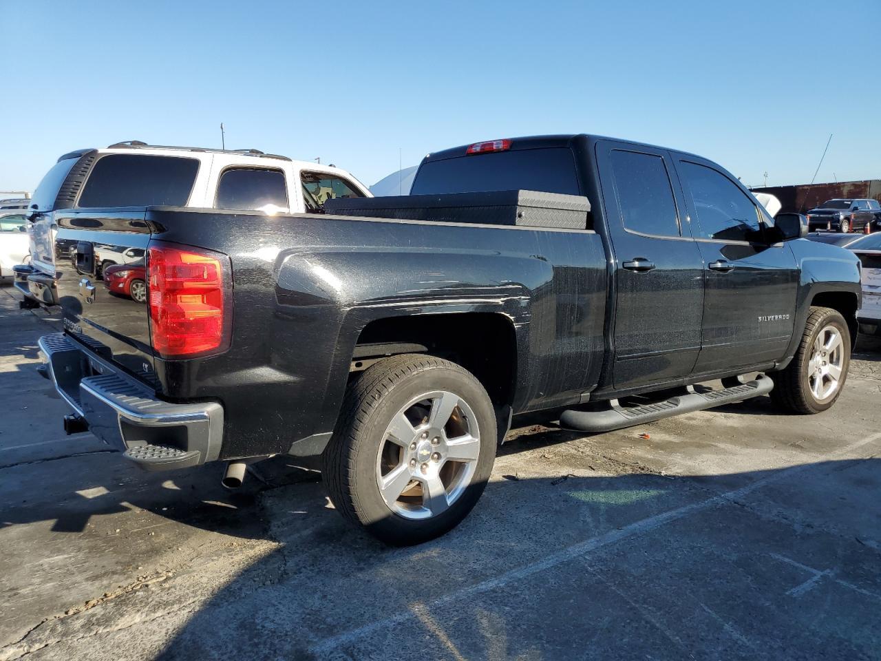 2017 CHEVROLET Silverado