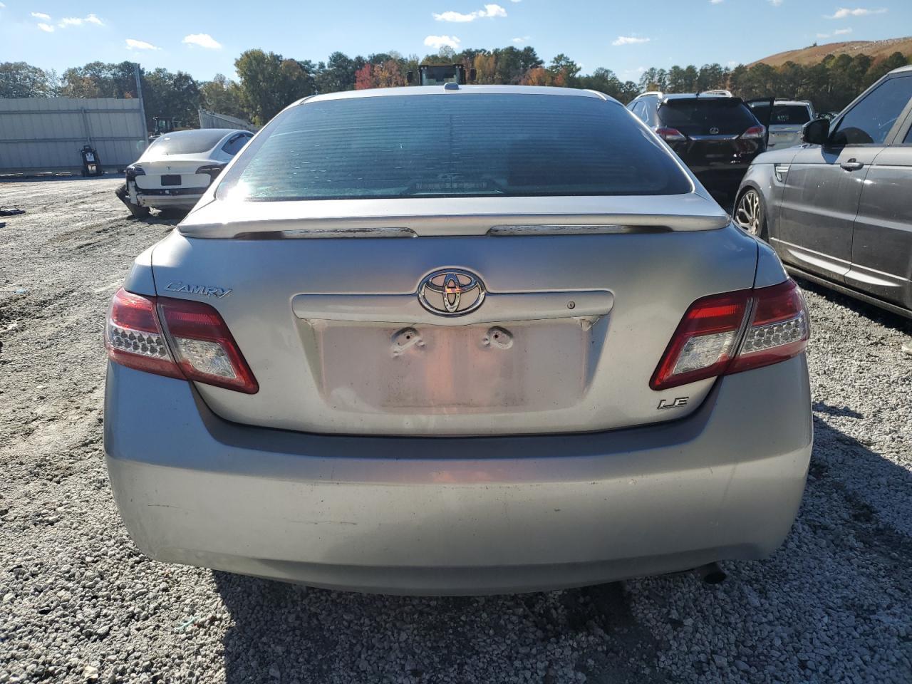 2011 TOYOTA CAMRY
