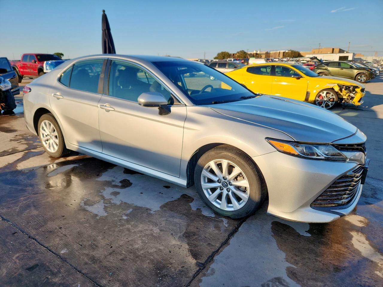 2019 TOYOTA CAMRY