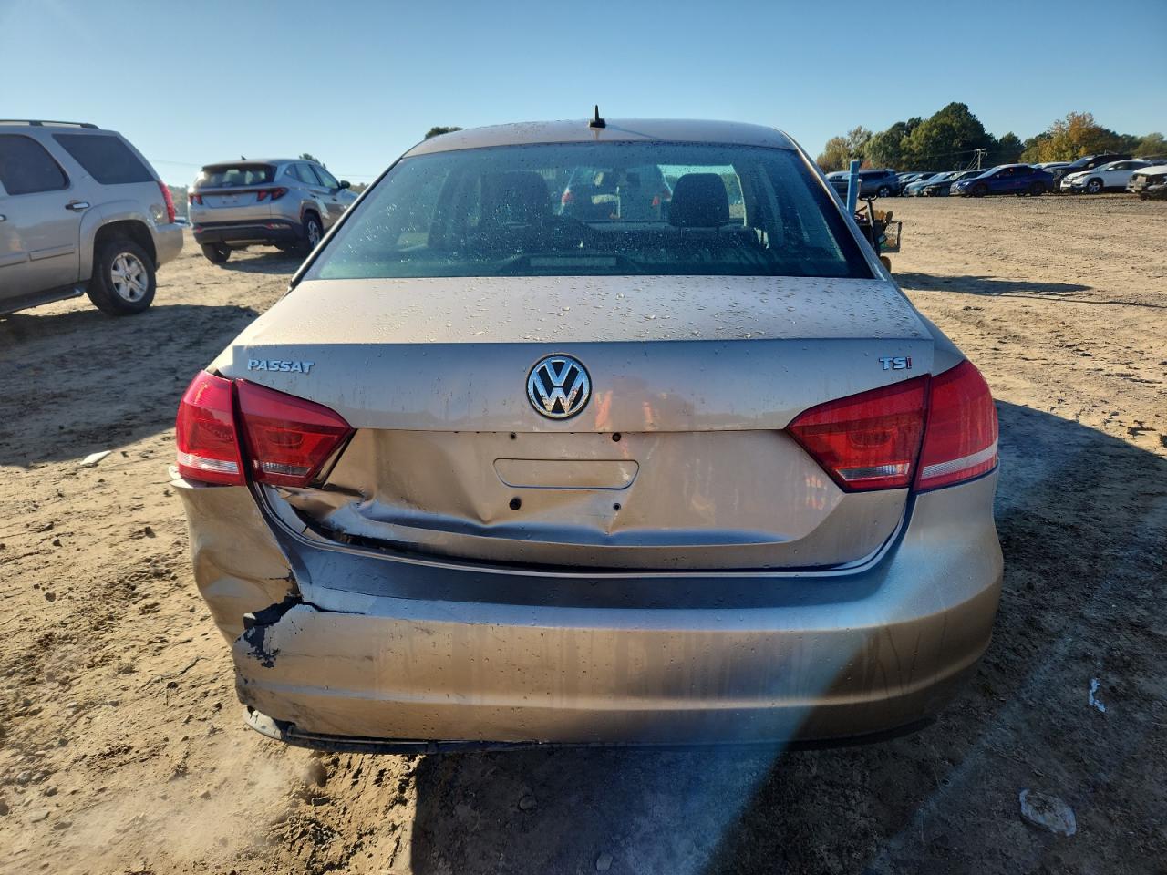 2015 VOLKSWAGEN Passat