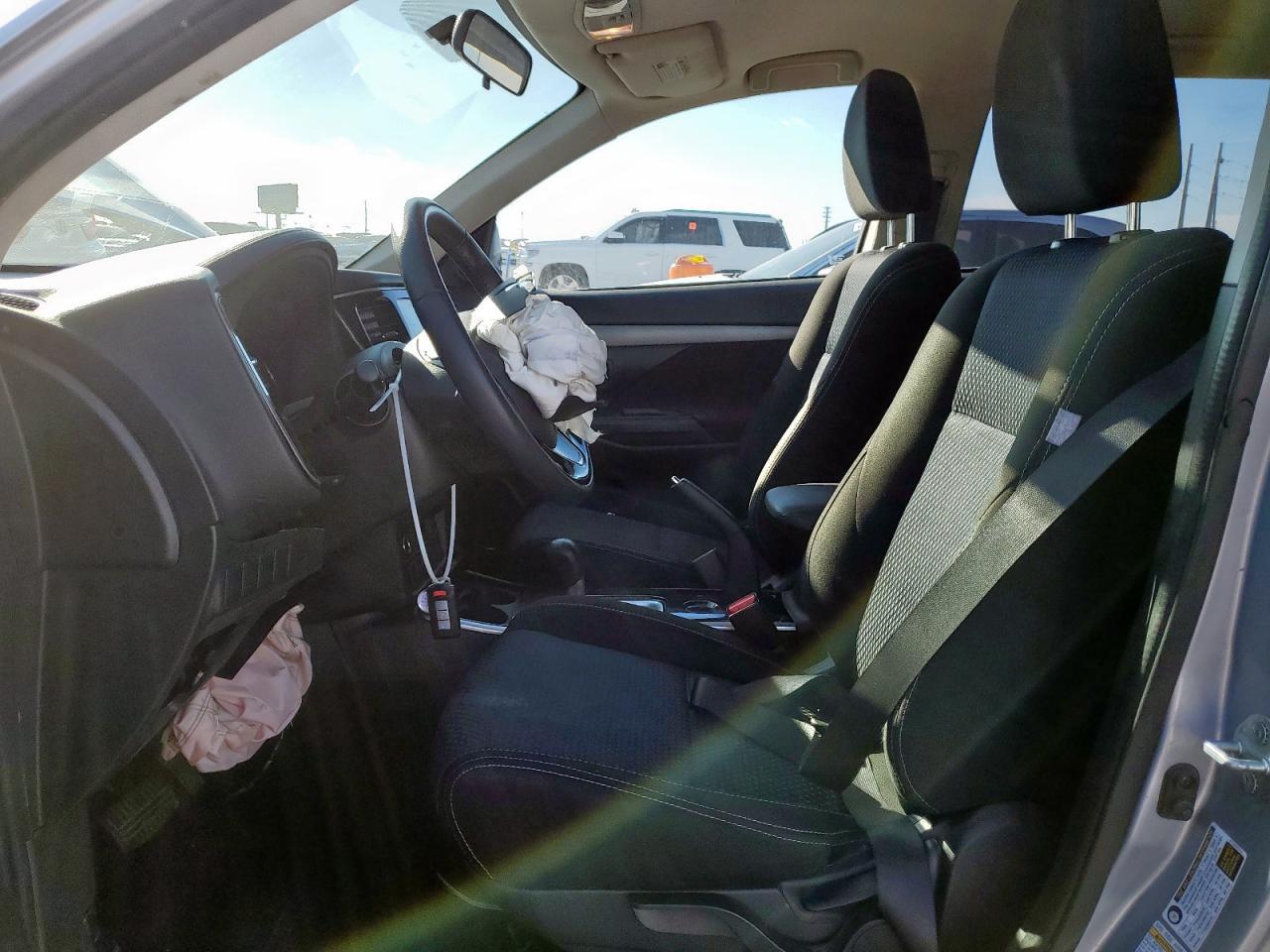 2017 MITSUBISHI outlander