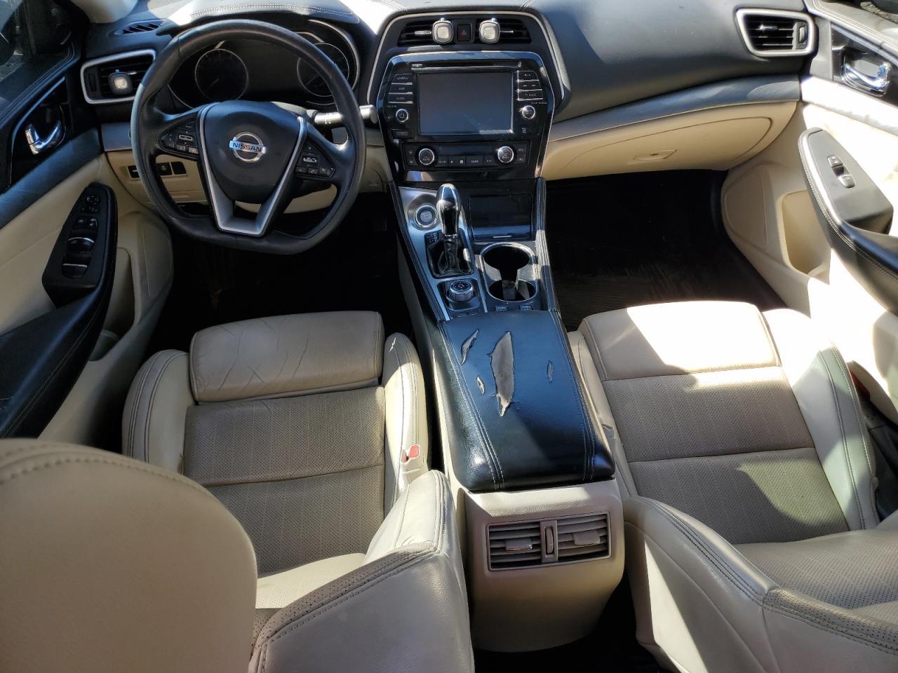 2016 NISSAN Maxima