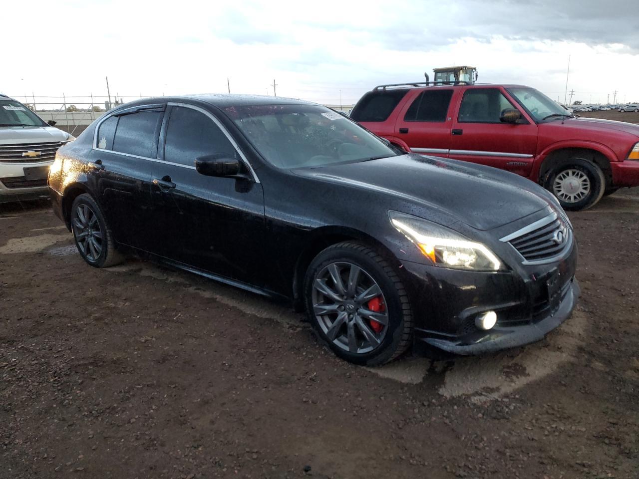 2012 INFINITI G37