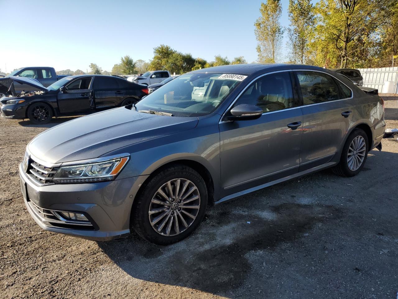 2017 VOLKSWAGEN Passat