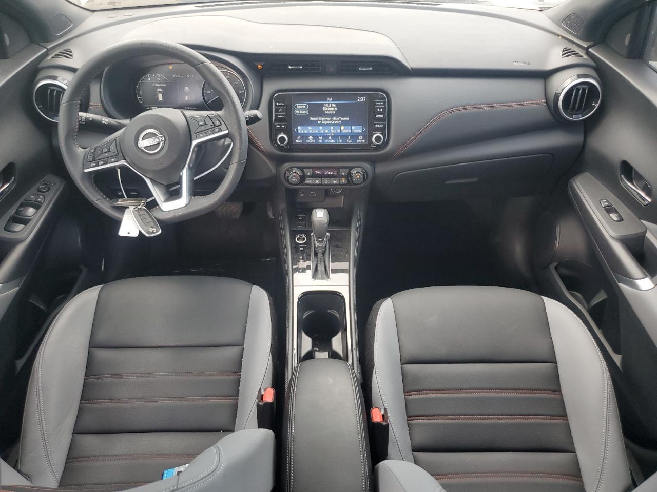 2023 NISSAN KICKS