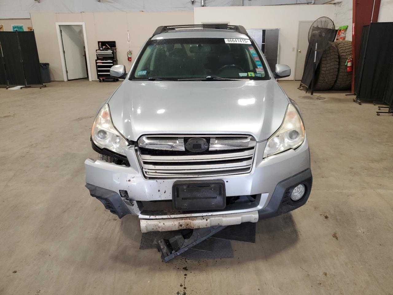 2013 SUBARU Outback