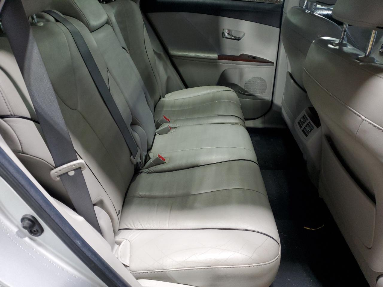 2011 TOYOTA VENZA