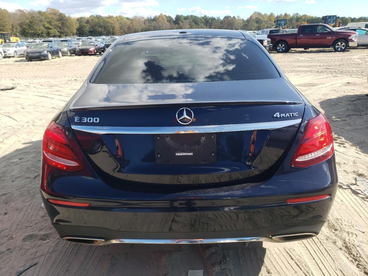 2017 MERCEDES-BENZ E-Class