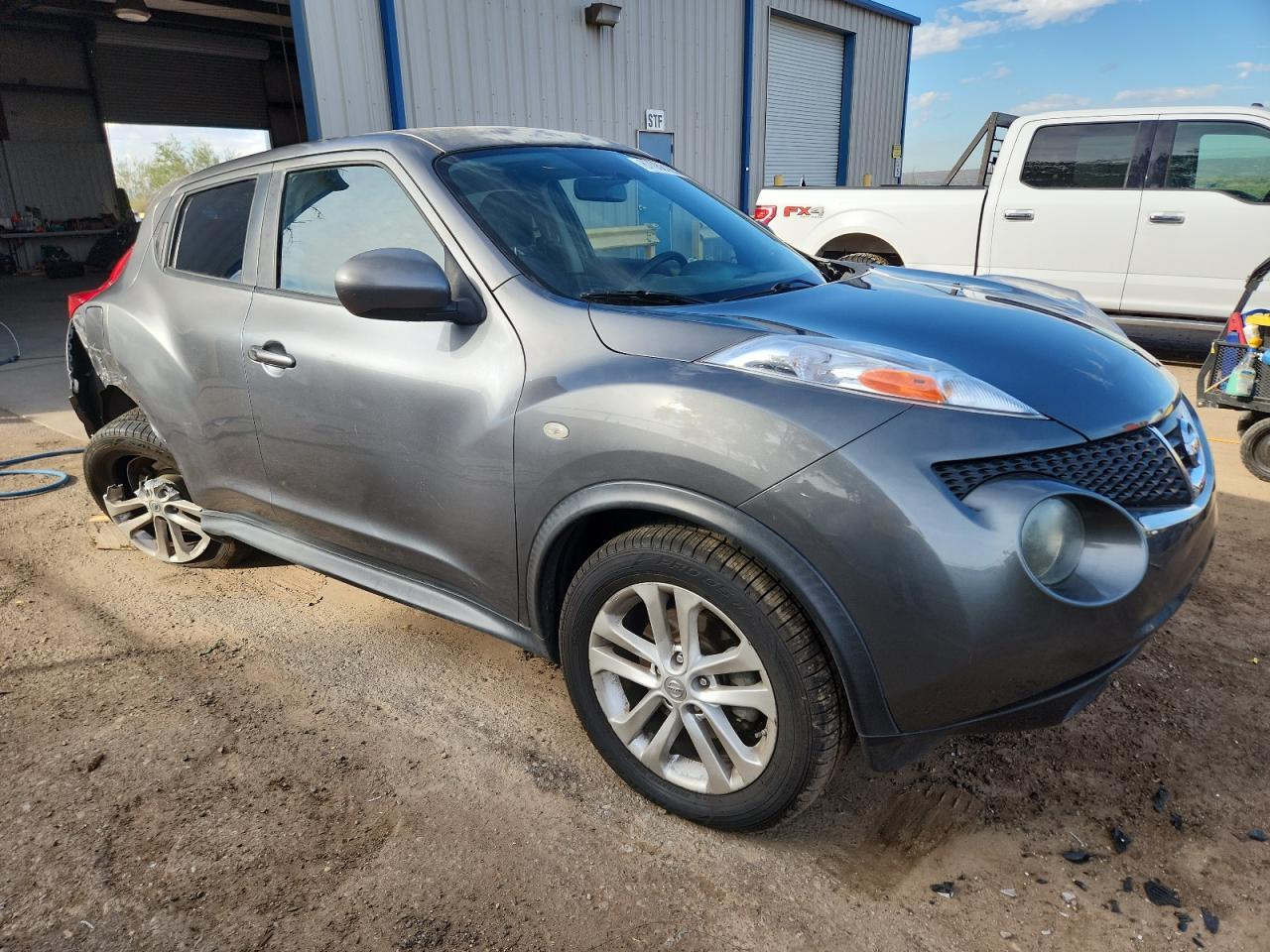 2013 NISSAN Juke
