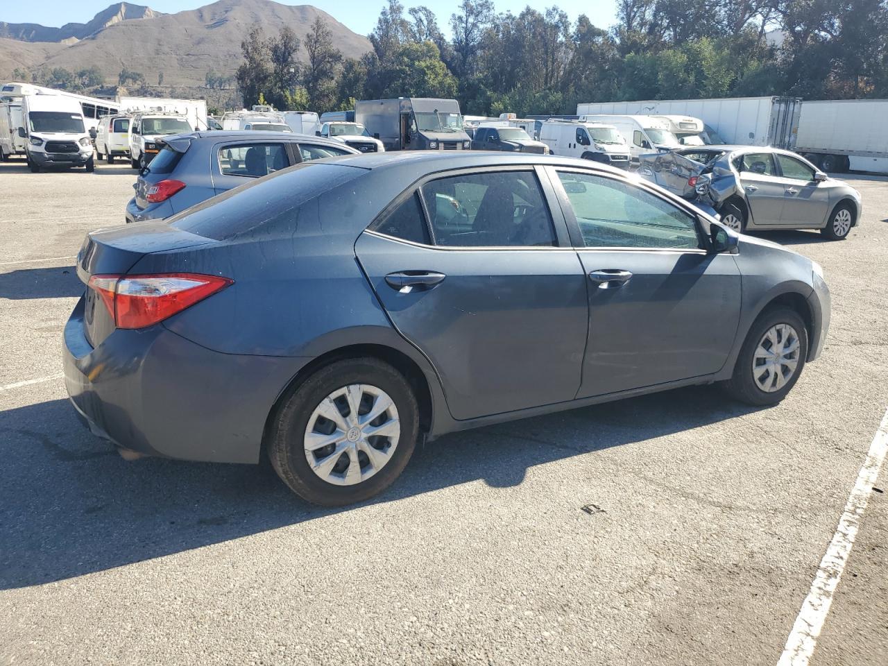 2015 TOYOTA COROLLA
