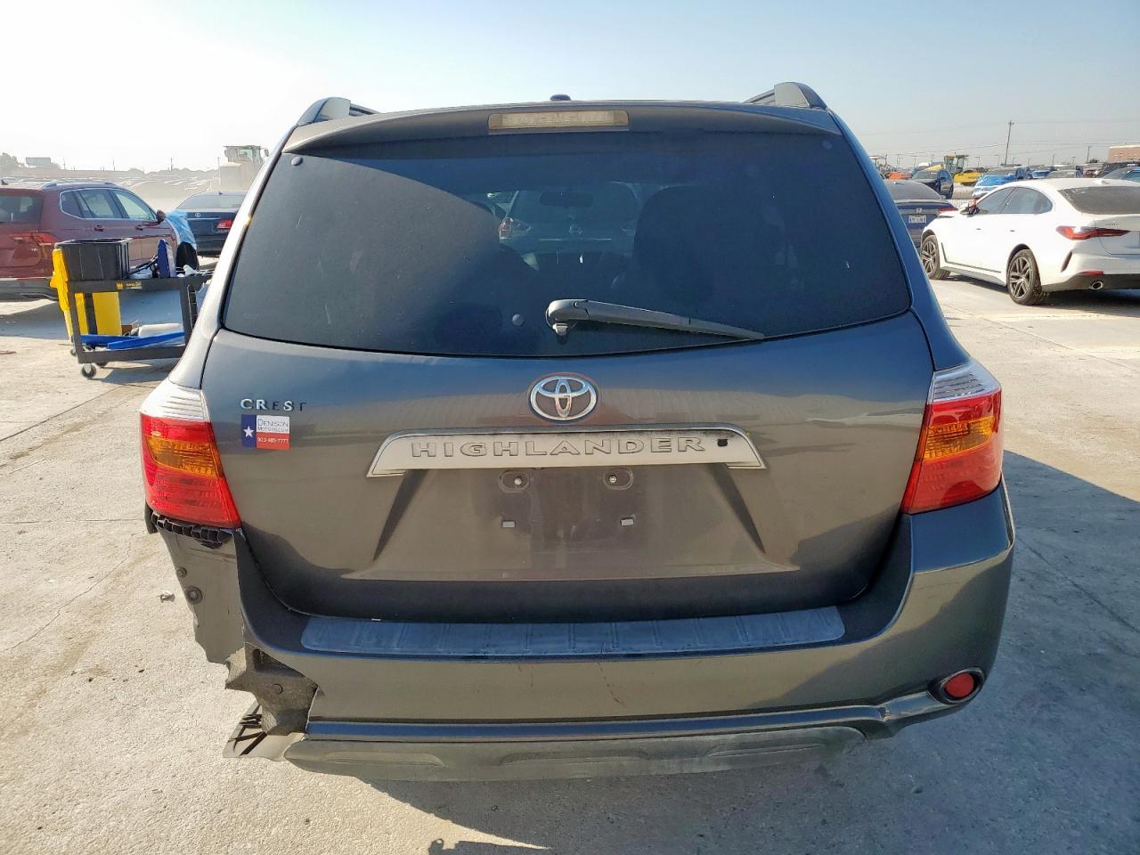 2010 TOYOTA HIGHLANDER