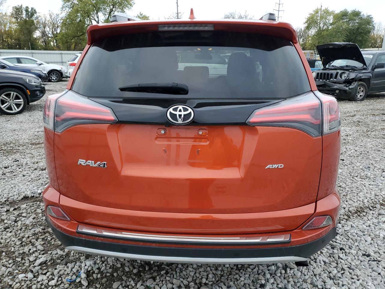 2016 TOYOTA RAV4