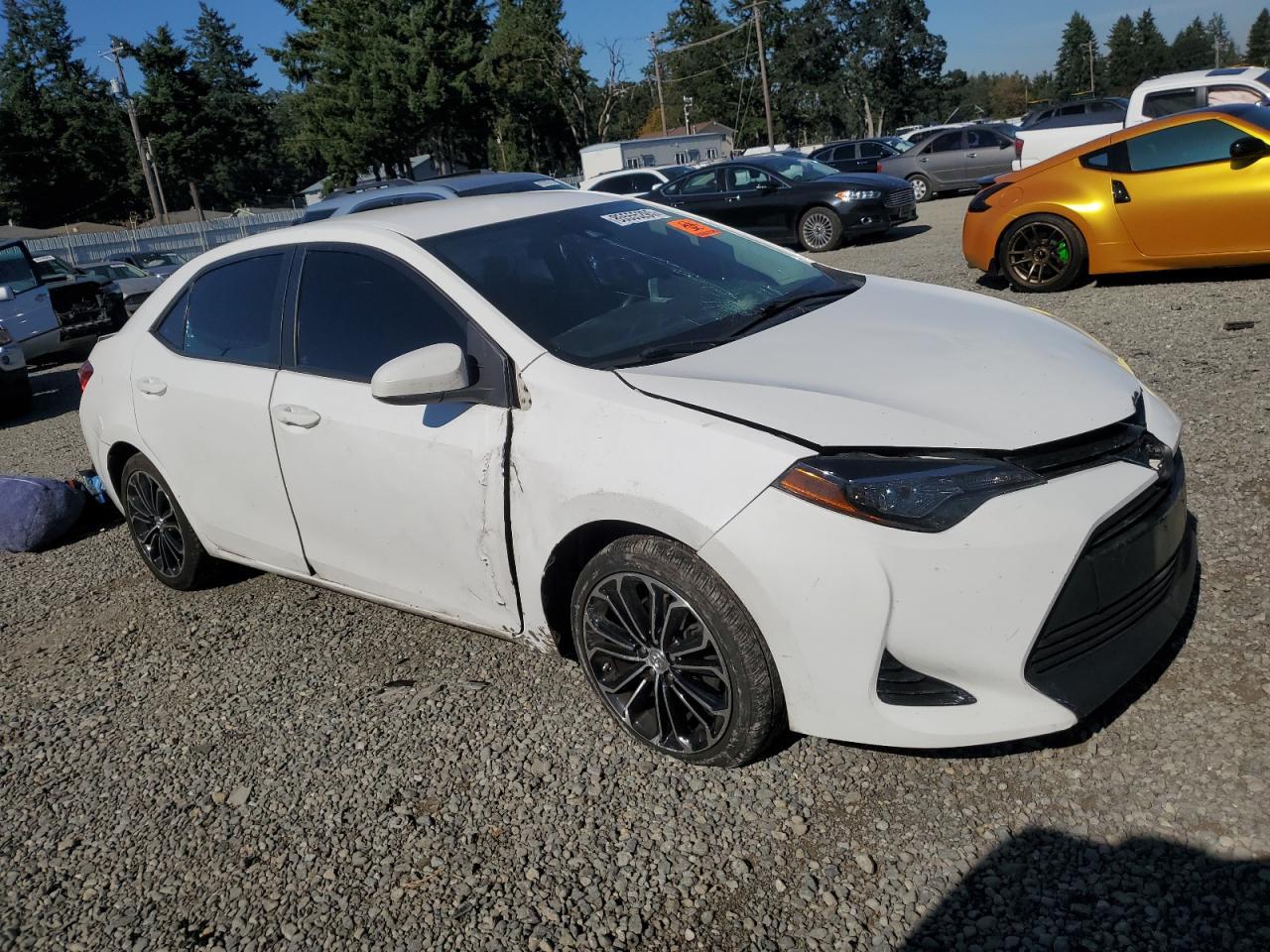 2018 TOYOTA COROLLA