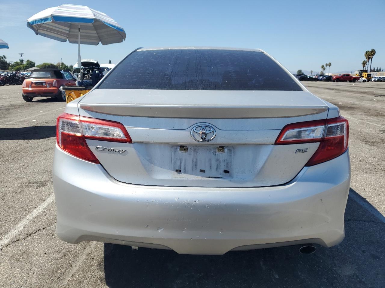 2014 TOYOTA CAMRY