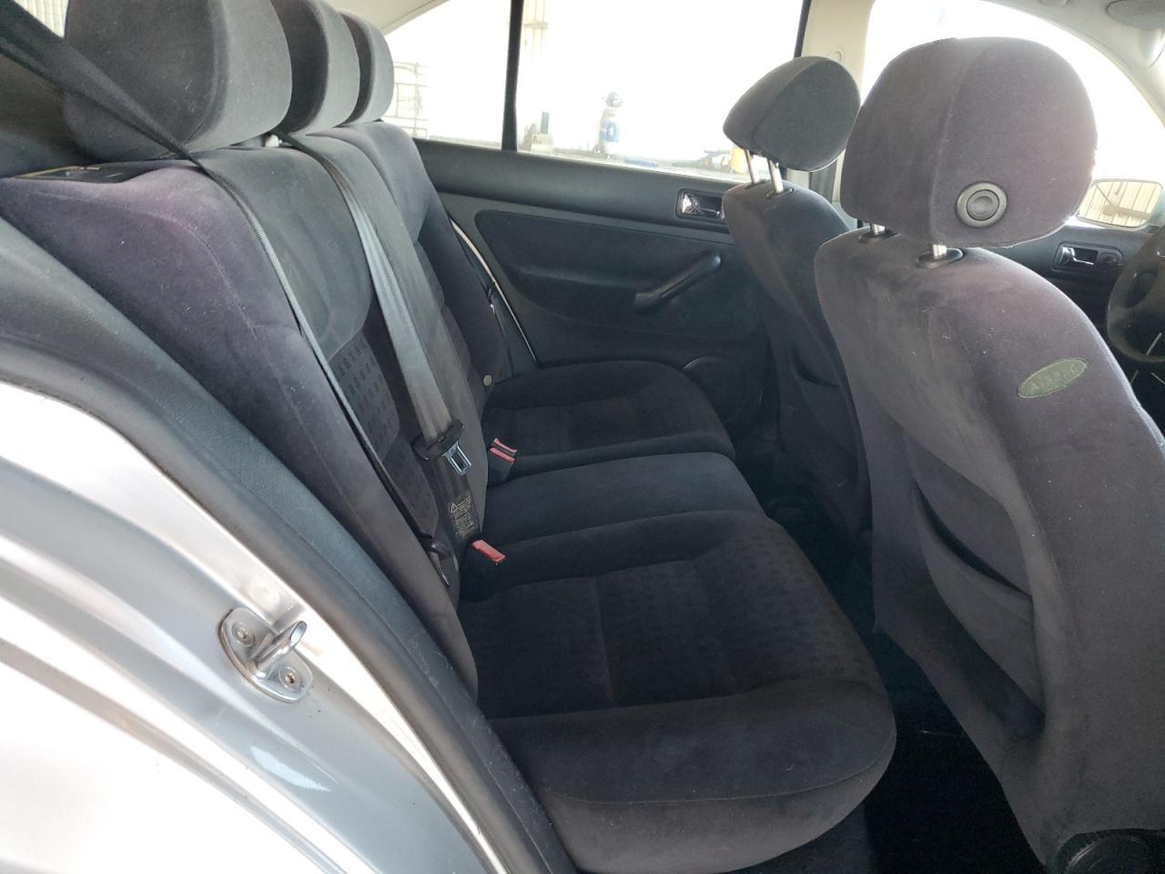 2003 VOLKSWAGEN JETTA