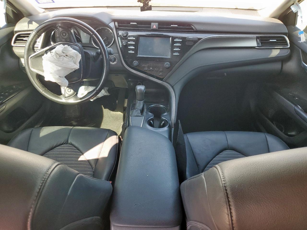 2019 TOYOTA CAMRY