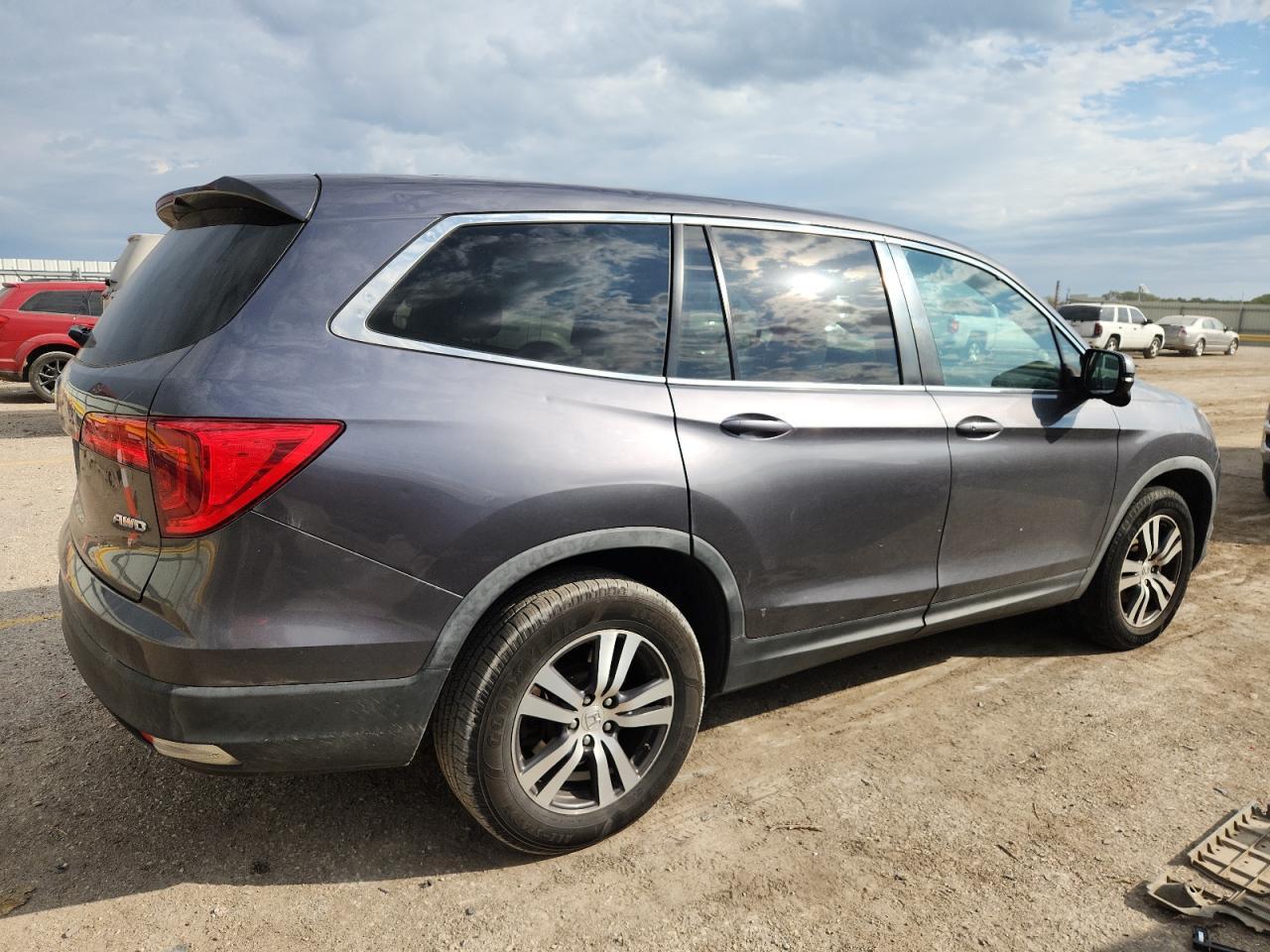 2017 HONDA PILOT