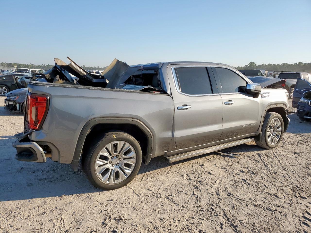 2022 GMC Sierra