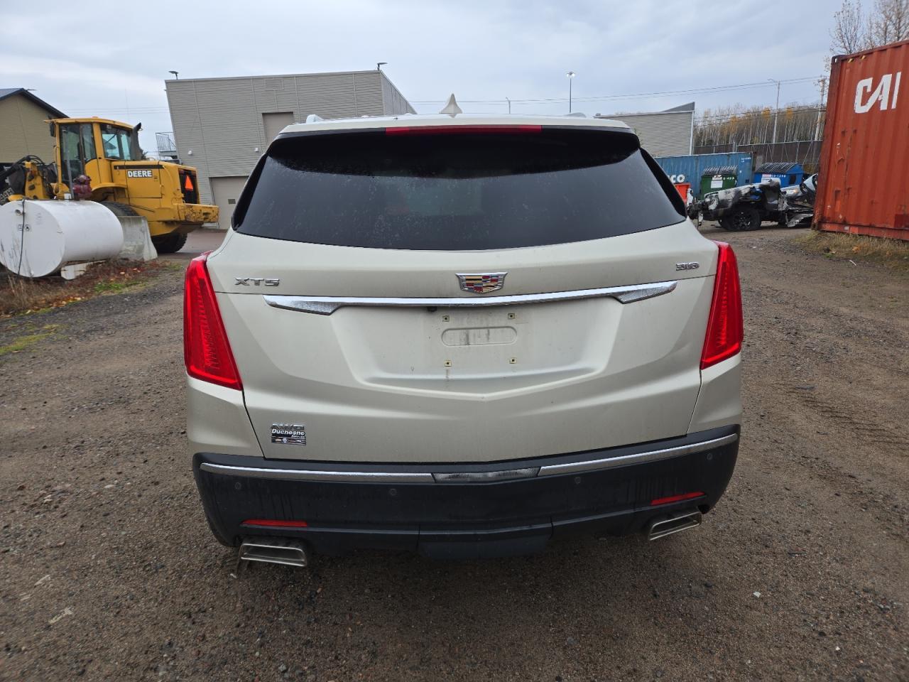 2017 CADILLAC XT5
