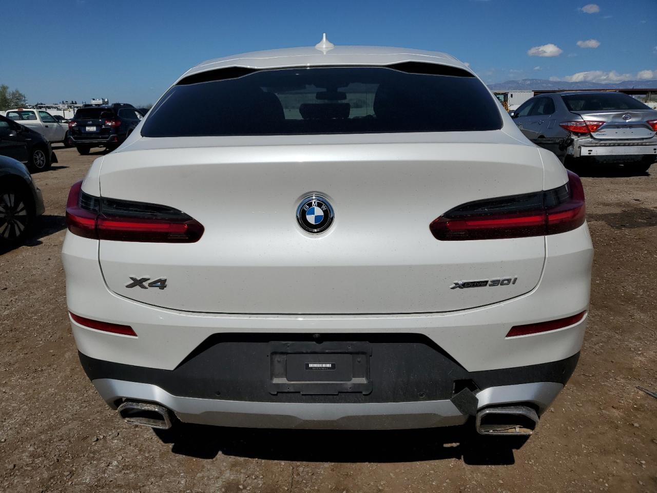 2023 BMW X4