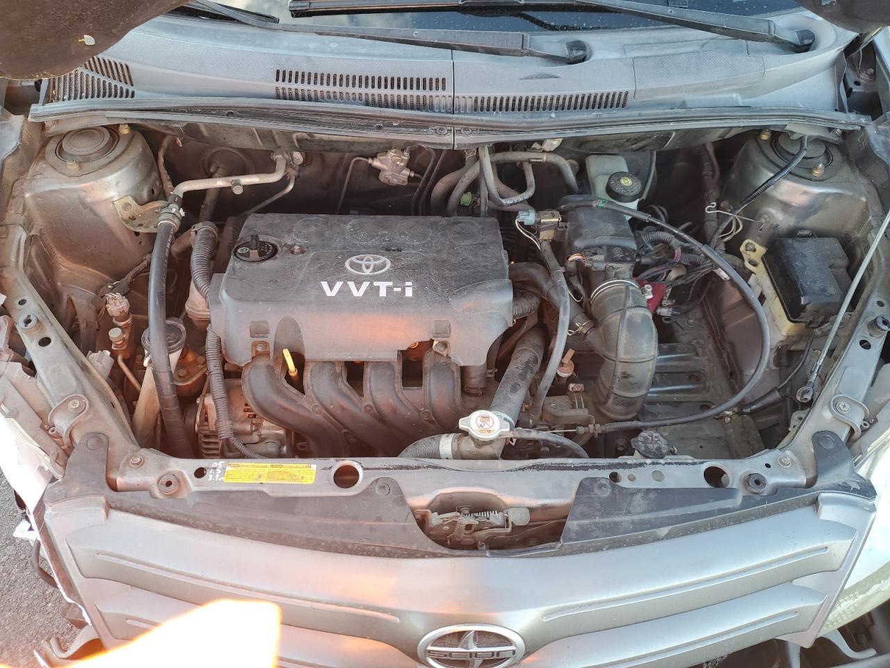 2005 TOYOTA SCION