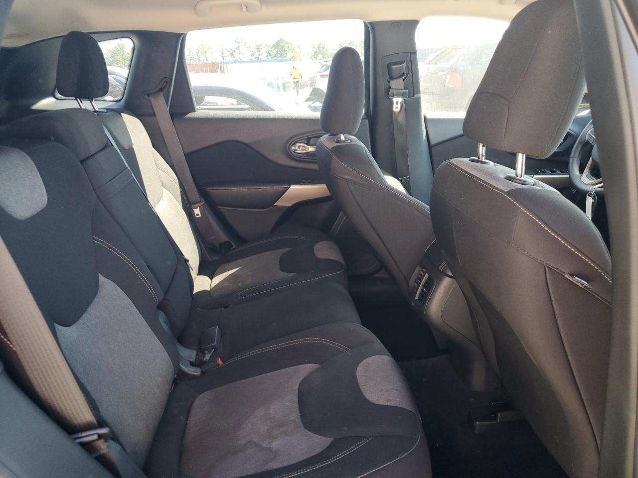 2018 JEEP CHEROKEE