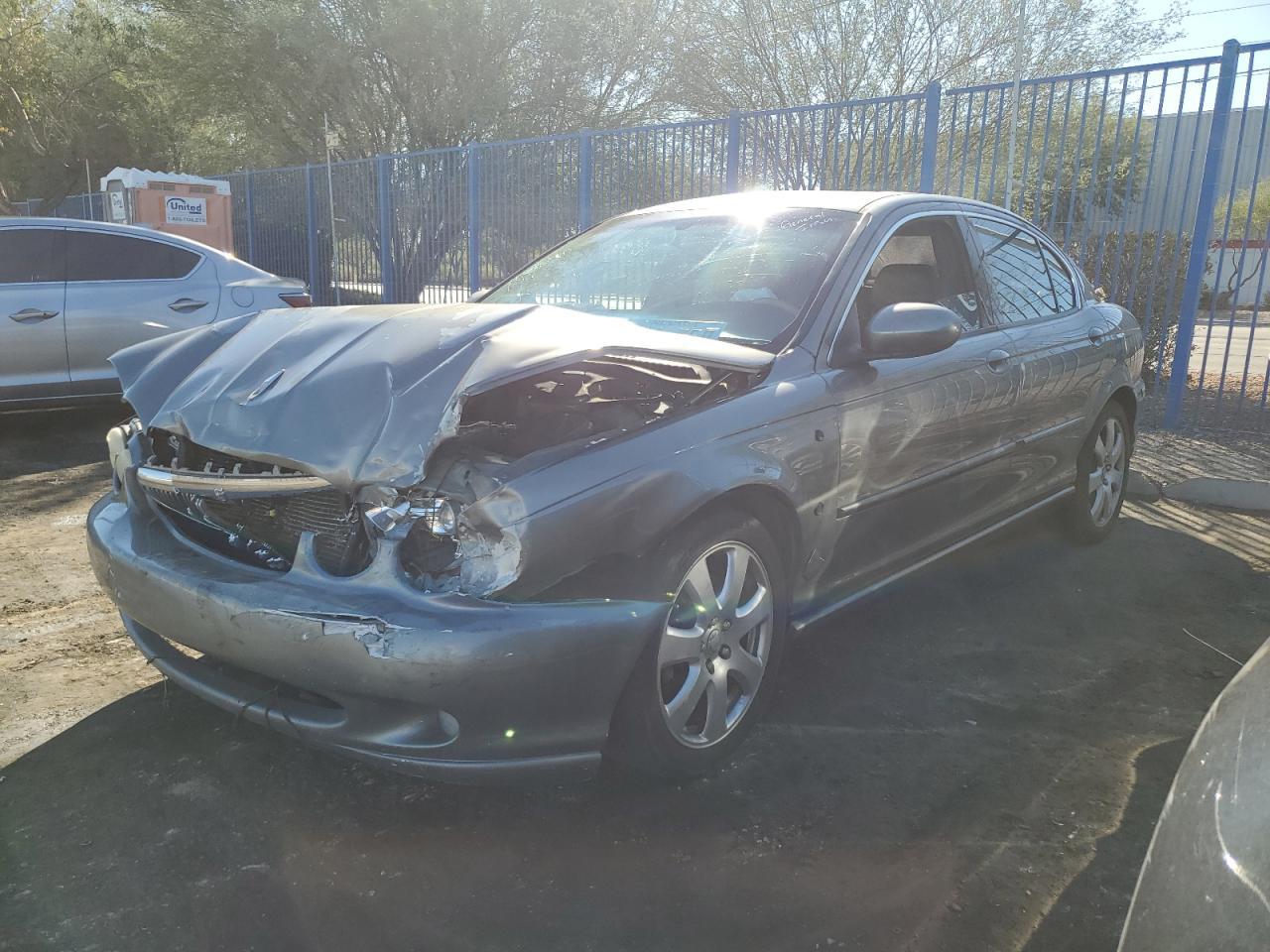 2004 JAGUAR X-Type