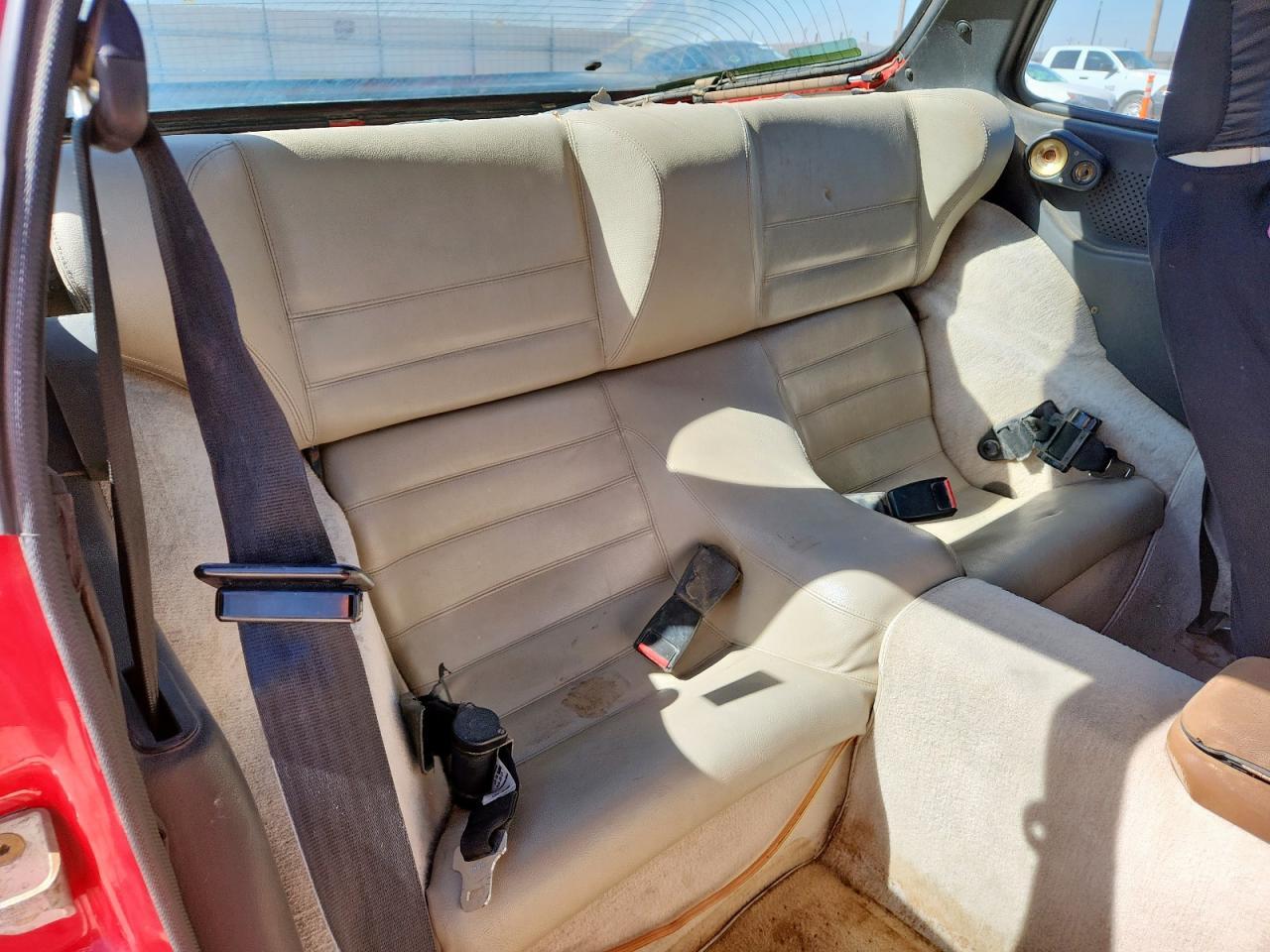 1985 PORSCHE 944