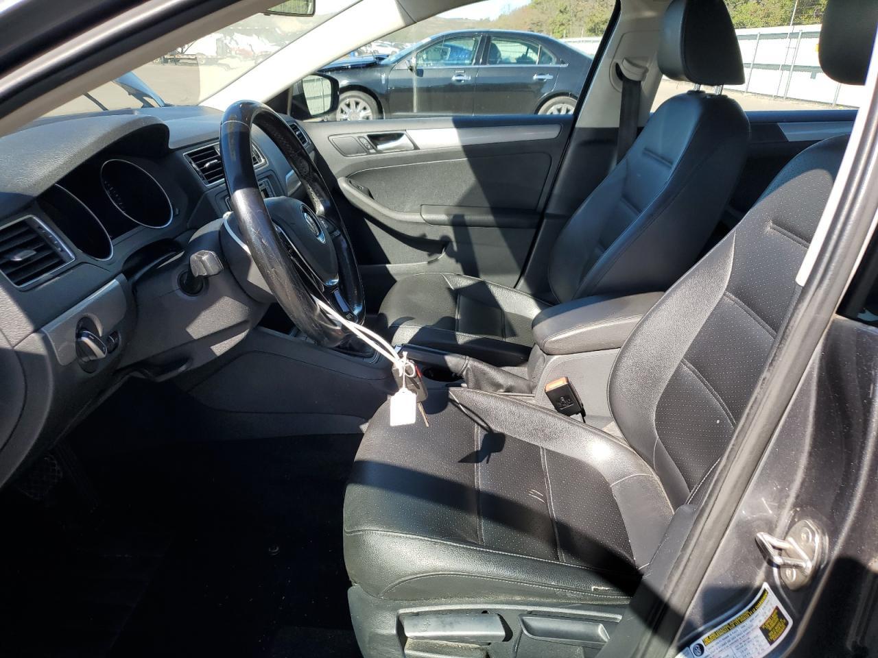 2017 VOLKSWAGEN JETTA