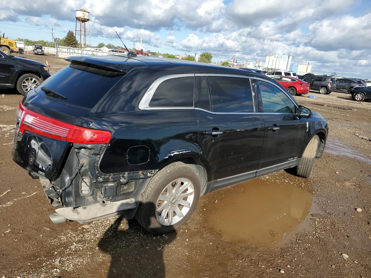 2018 LINCOLN MKT
