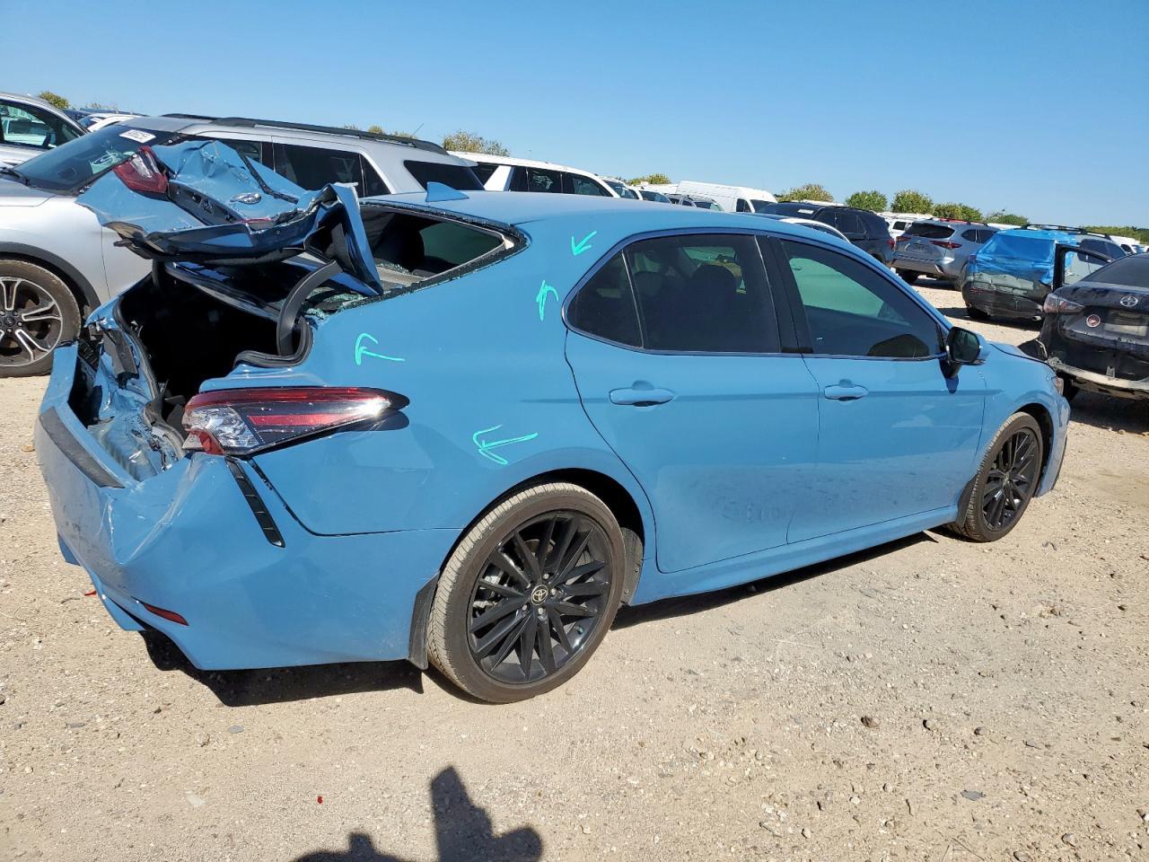 2024 TOYOTA CAMRY