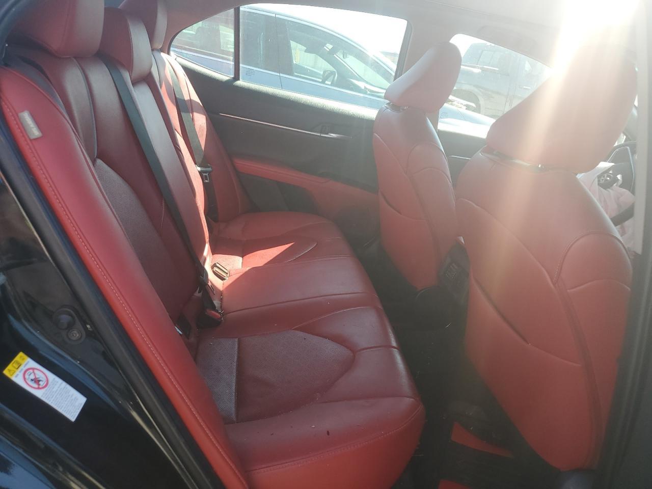 2019 TOYOTA CAMRY