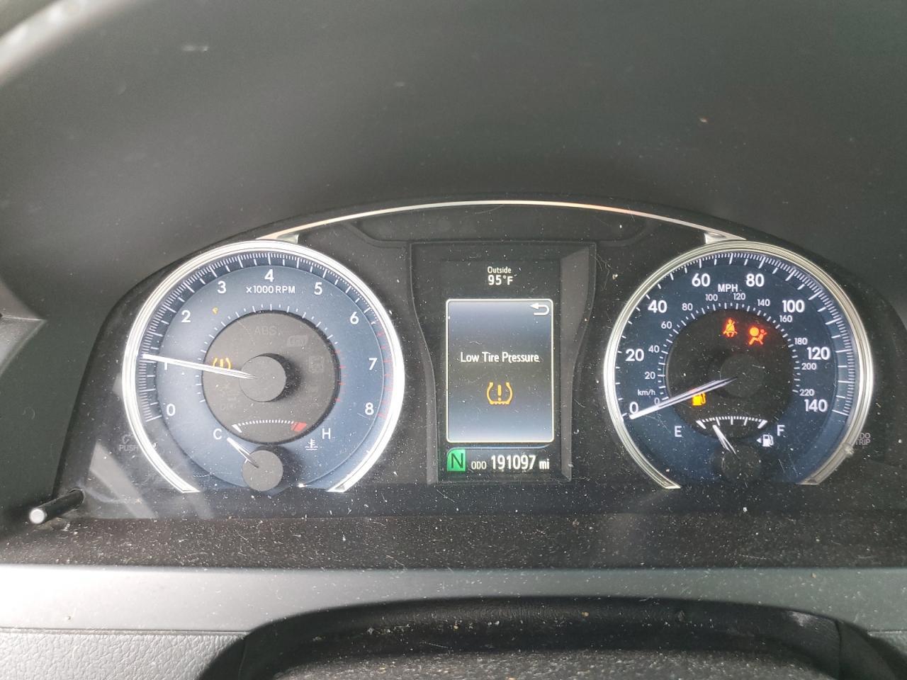 2016 TOYOTA CAMRY