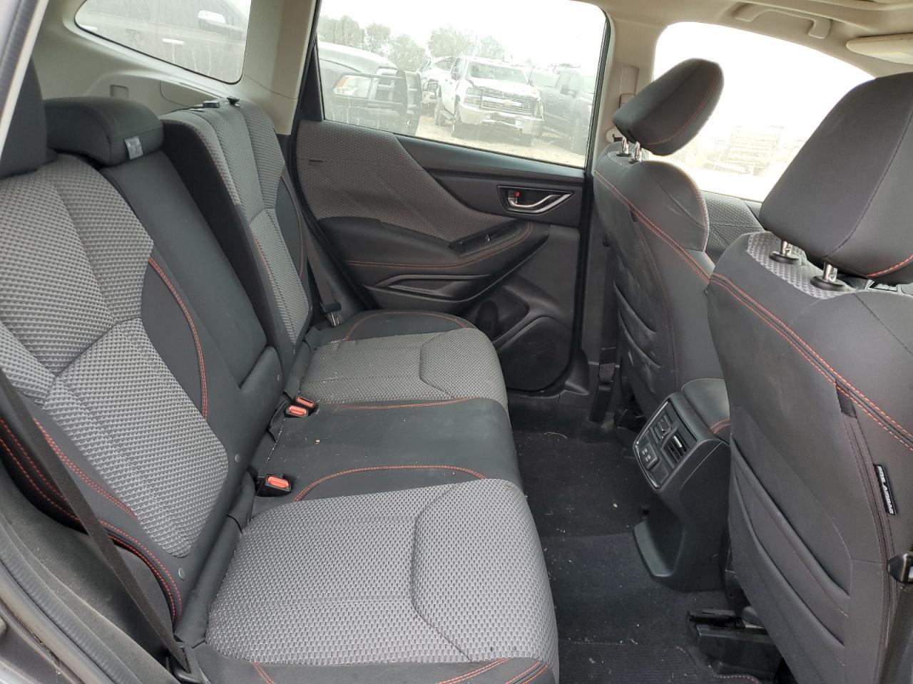 2023 SUBARU FORESTER