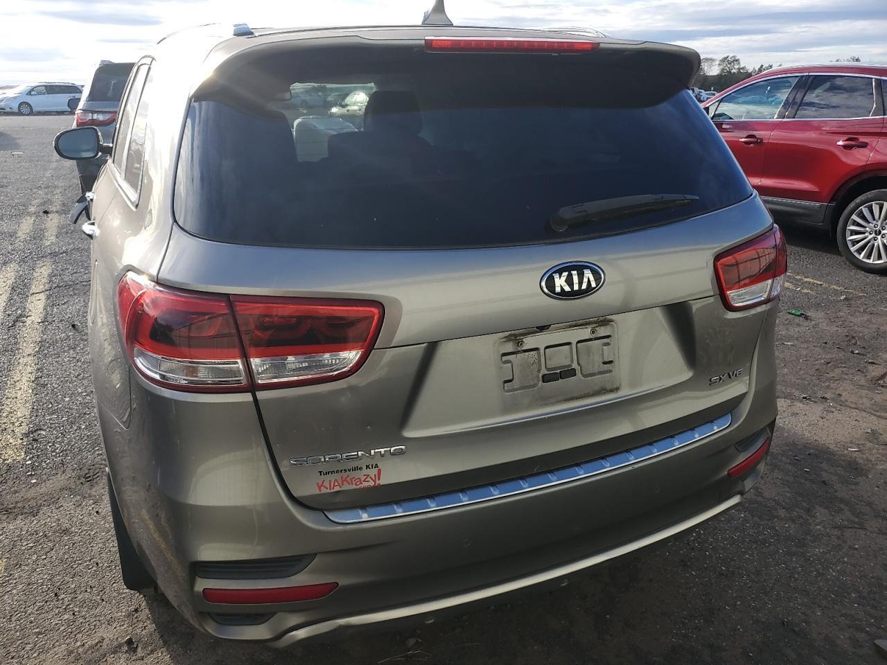2016 KIA SORENTO