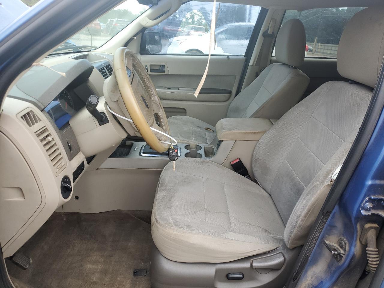 2010 FORD ESCAPE