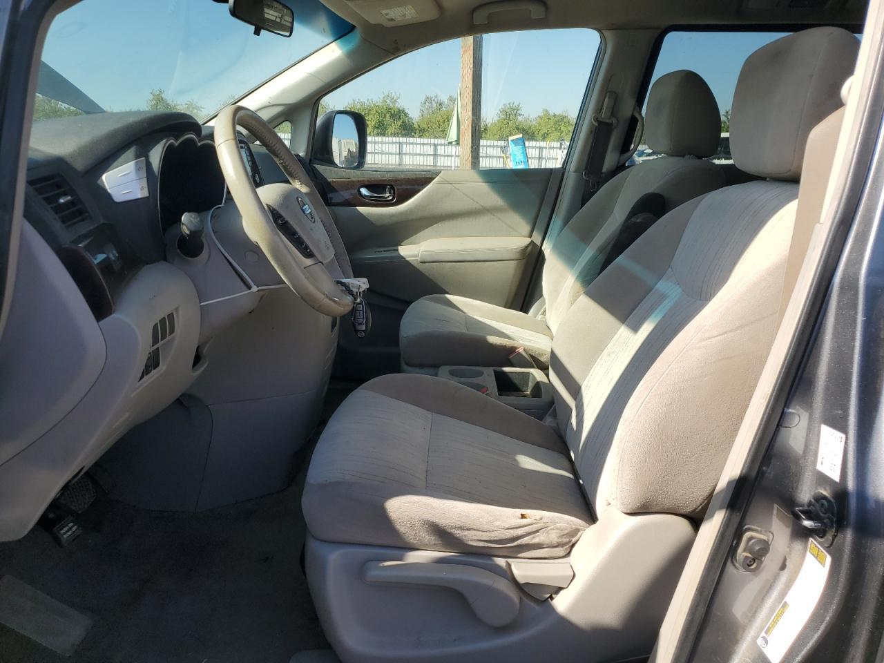 2016 NISSAN Quest