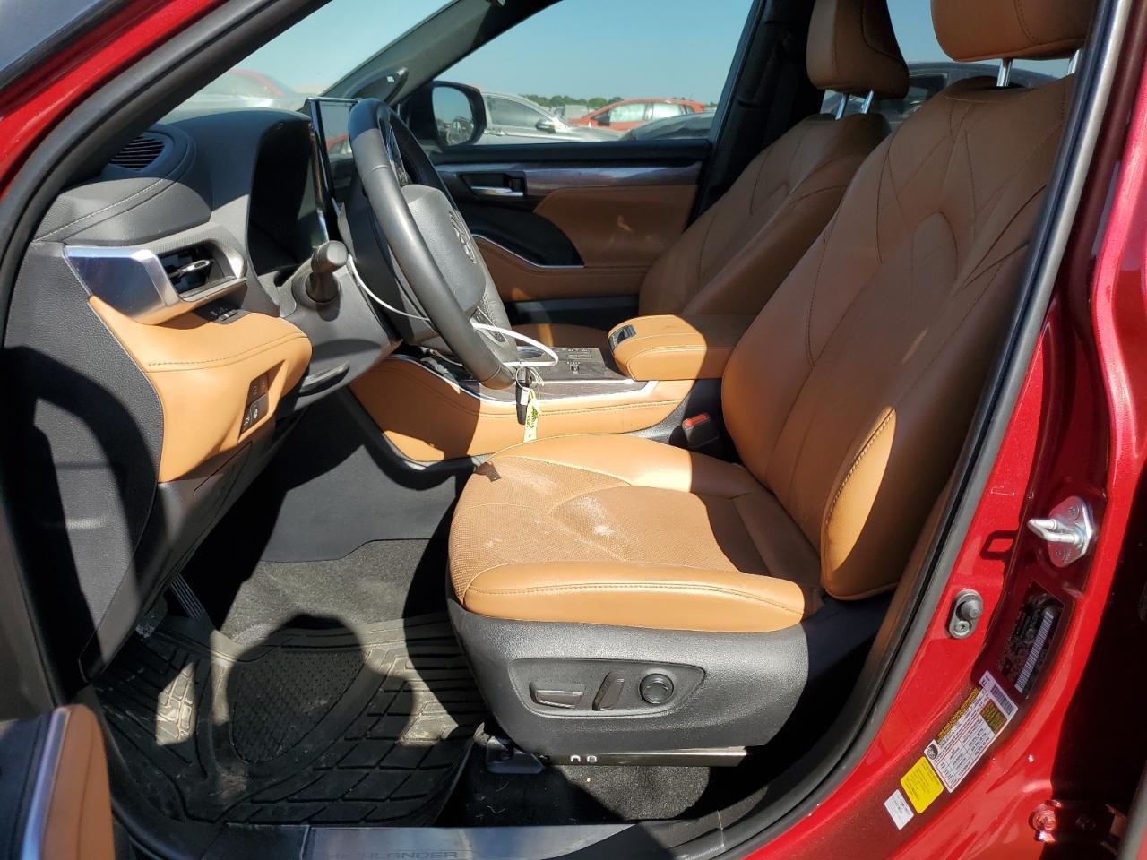 2024 TOYOTA HIGHLANDER