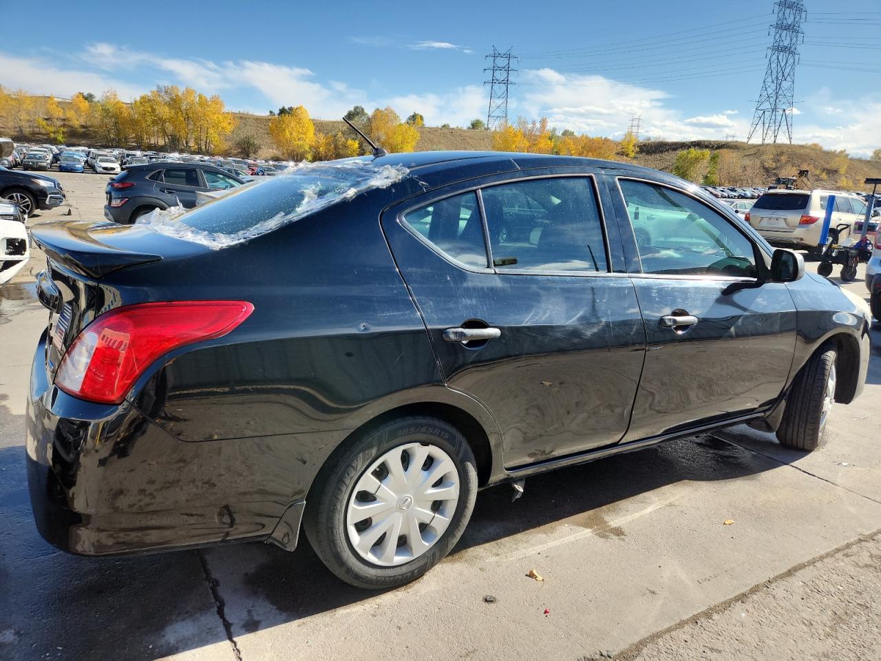 2015 NISSAN VERSA