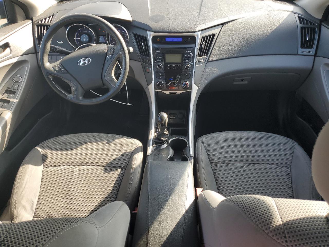 2011 HYUNDAI SONATA