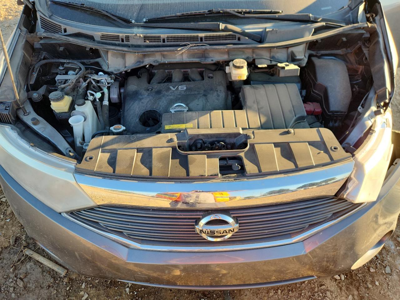 2015 NISSAN Quest