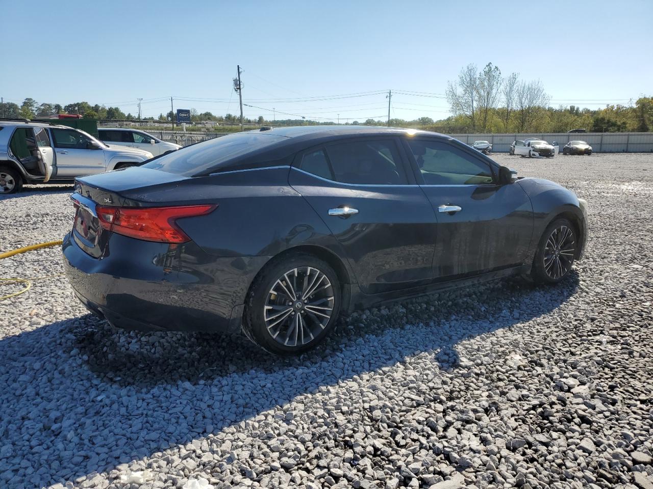2016 NISSAN Maxima