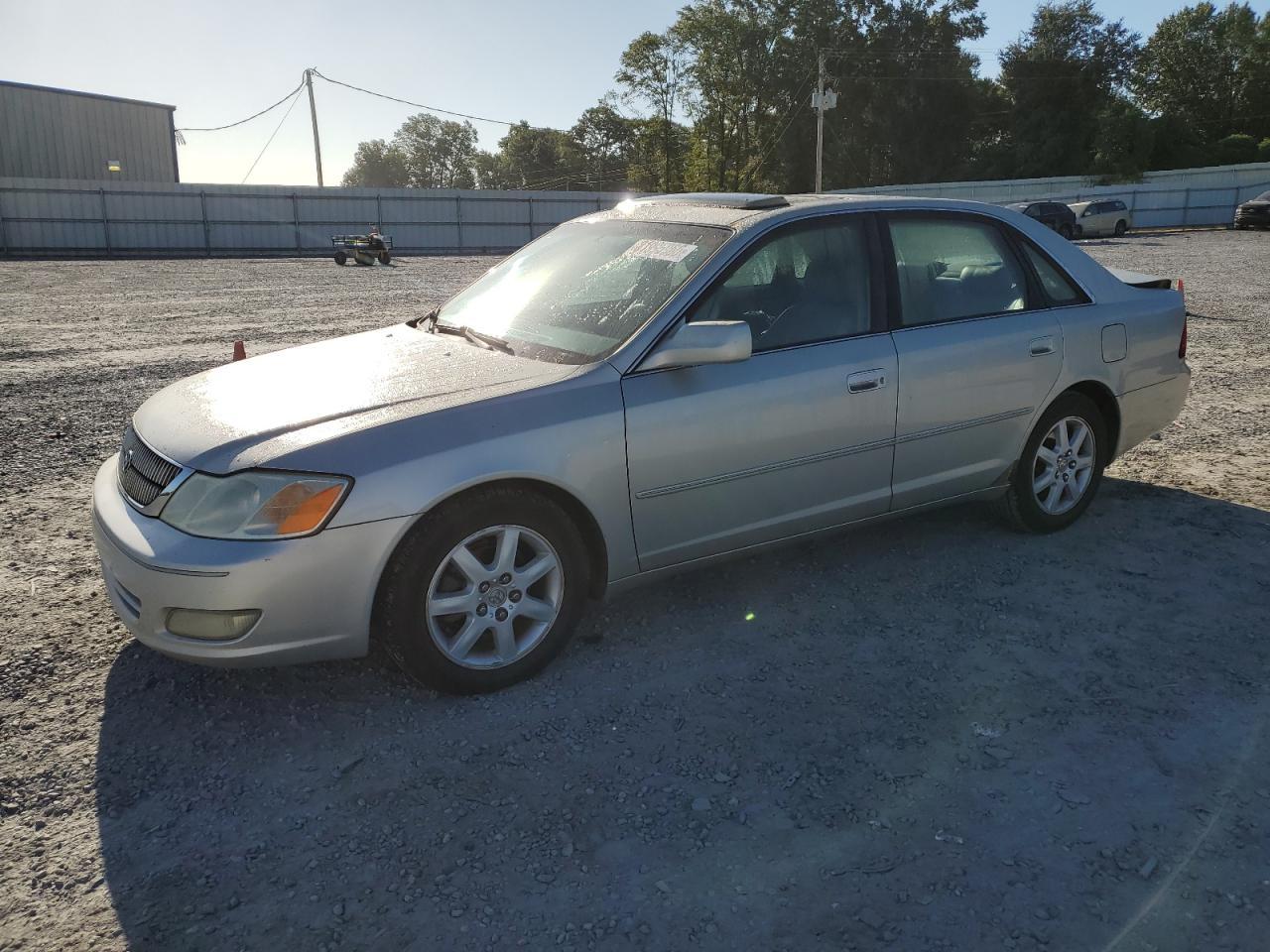 2001 TOYOTA Avalon